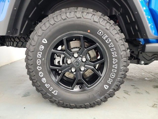 New 2024 Jeep Gladiator Willys image 40