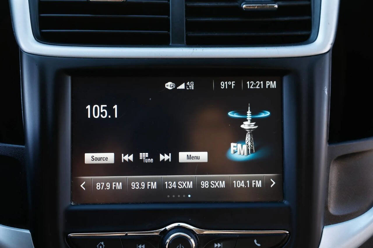 Used 2017 Chevrolet Sonic LT image 27