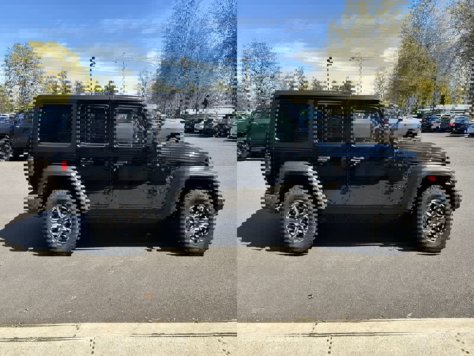 Used 2022 Jeep Wrangler Unlimited Sport image 4