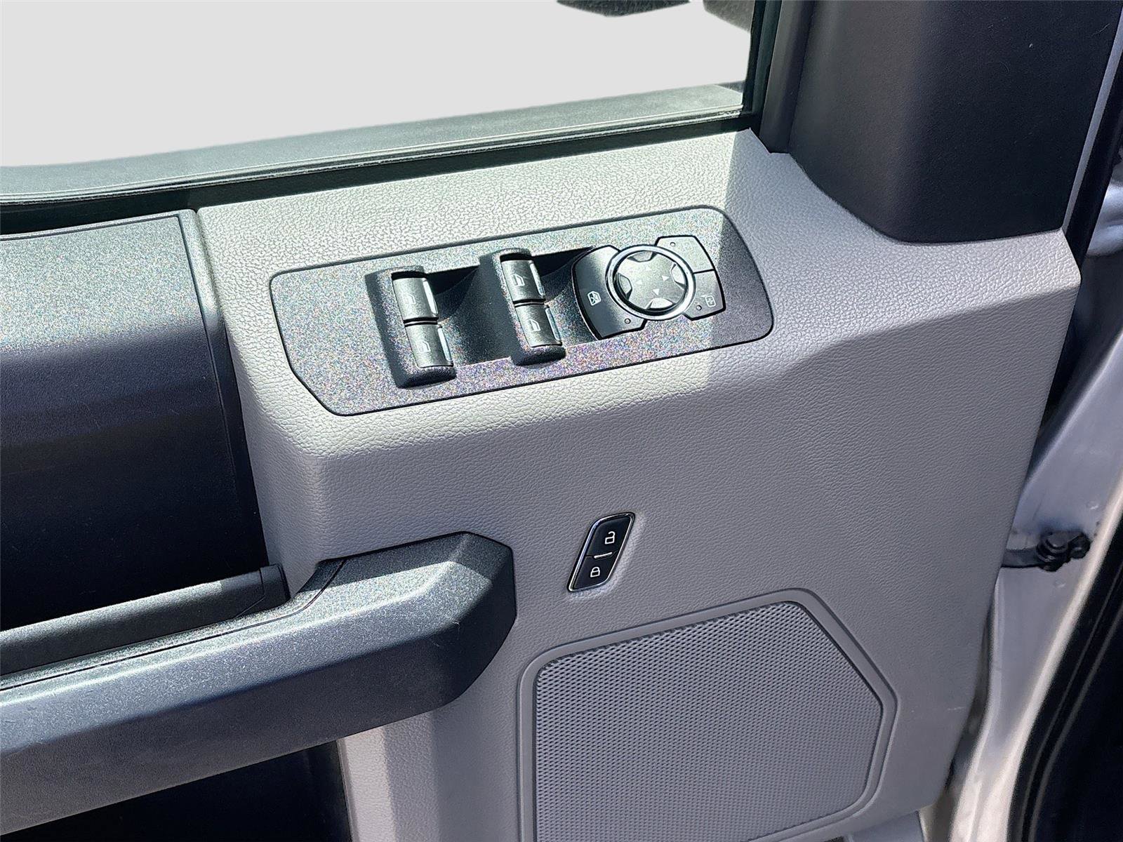 Used 2019 Ford F150 XL w/ Equipment Group 101A Mid AWD/4WD image 18