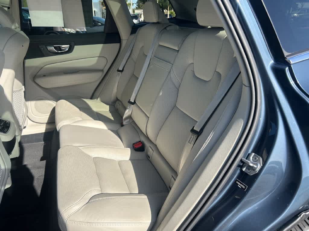 Used 2021 Volvo XC60 T5 Inscription w/ Advanced Package FWD image 14