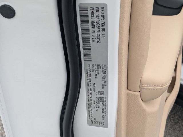 New 2026 Jeep Grand Cherokee Limited w/ Limited Altitude Package RWD image 39