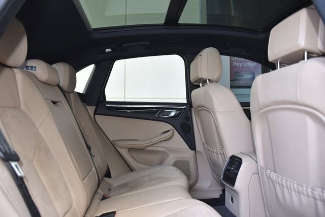 Used 2019 Porsche Macan AWD/4WD image 26