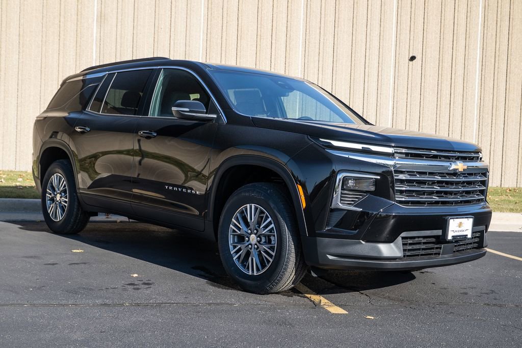 New 2026 Chevrolet Traverse LT