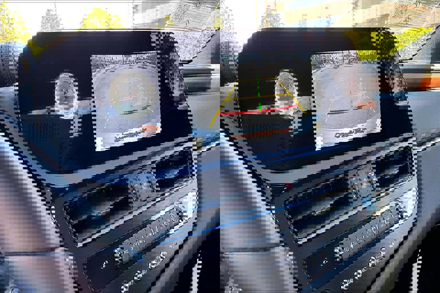 Certified 2025 Lexus ES 300h w/ Premium Package image 25