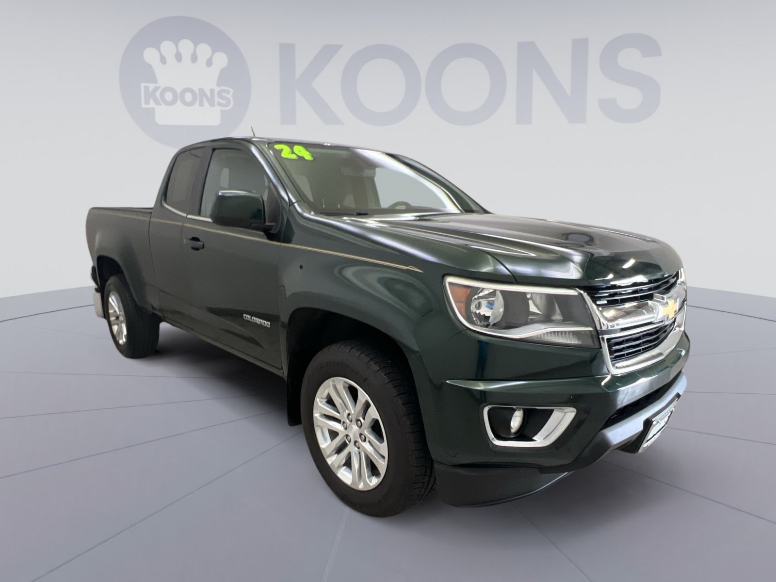 Used 2016 Chevrolet Colorado LT w/ LT Convenience Package RWD image 2