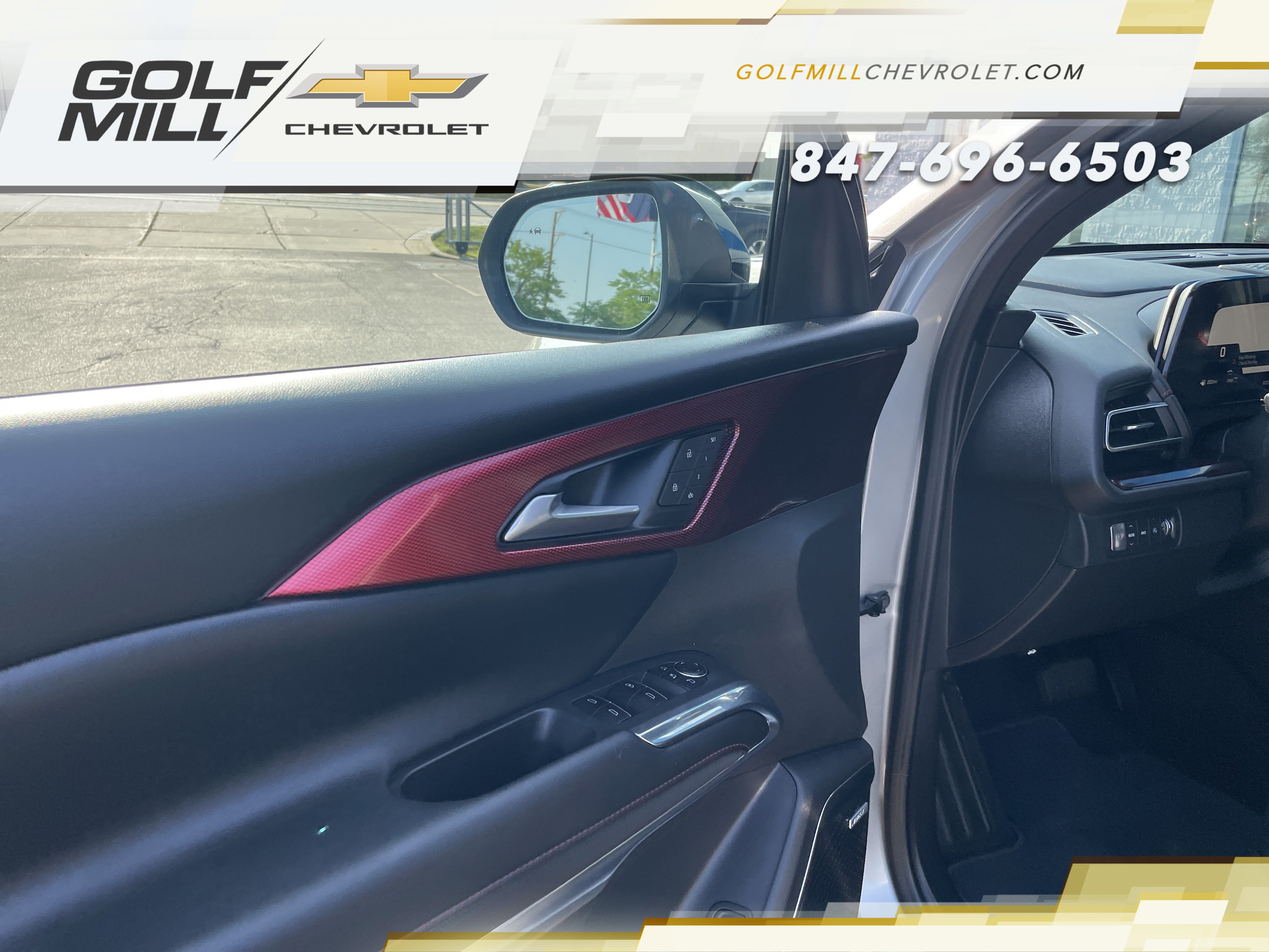 Used 2026 Chevrolet Traverse RS AWD/4WD image 14