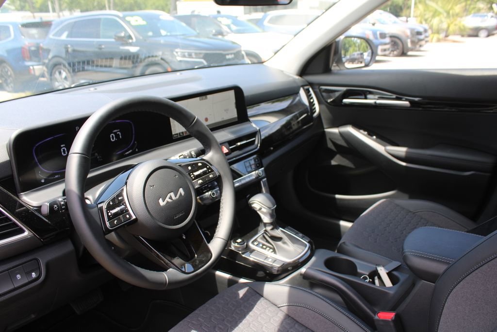 New 2026 Kia Seltos S image 21
