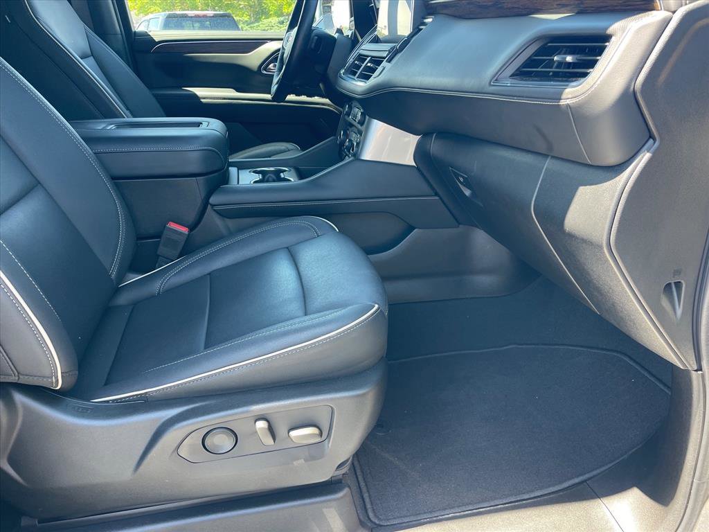 Used 2023 Chevrolet Tahoe Premier w/ Advanced Technology Package AWD/4WD image 29