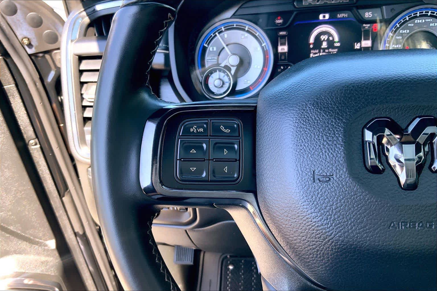 Used 2022 RAM 2500 Limited AWD/4WD image 21