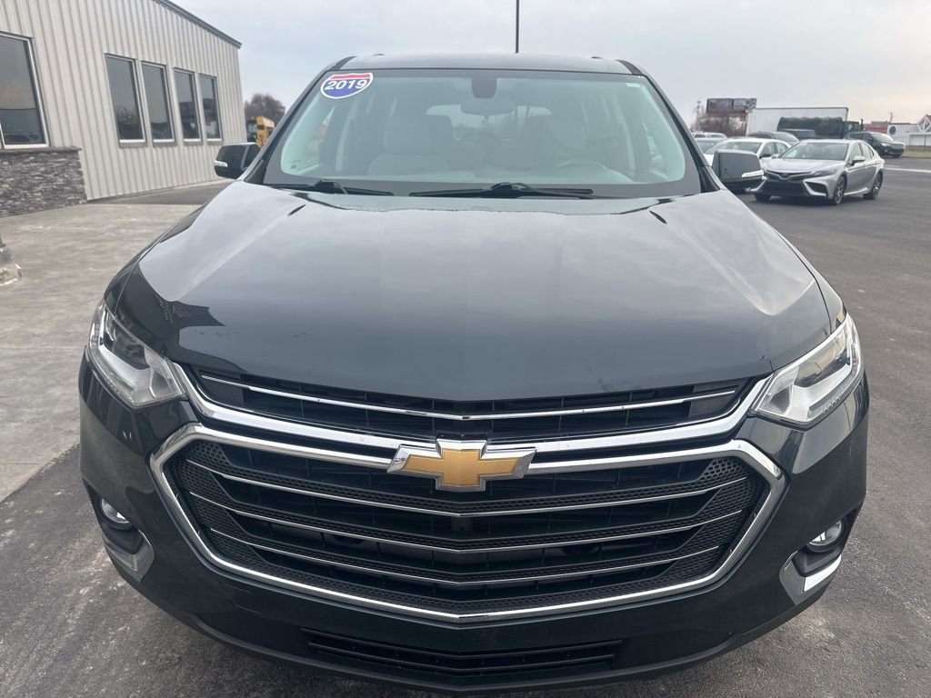Used 2019 Chevrolet Traverse LT image 3