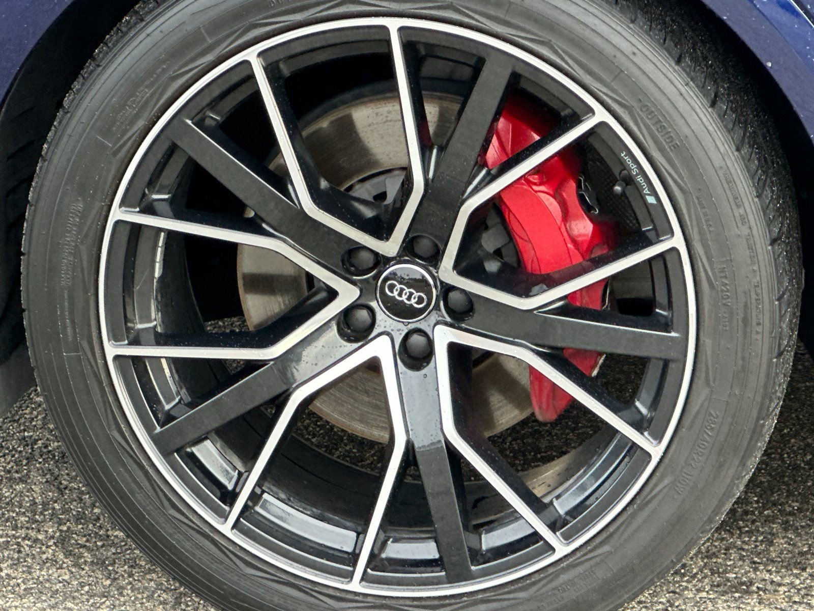 Used 2019 Audi Q8 Premium Plus w/ Premium Plus image 36