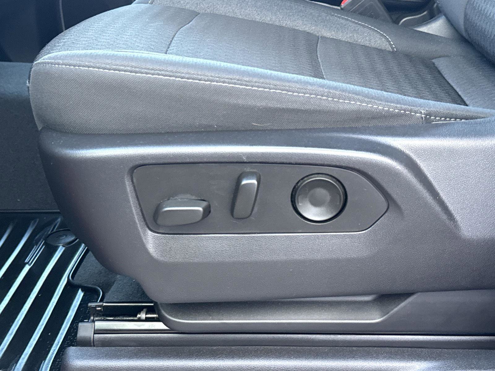 Used 2022 GMC Sierra 1500 Elevation image 16