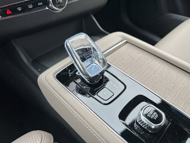 New 2026 Volvo XC90 T8 Ultra w/ Protection Package Premier AWD/4WD image 14