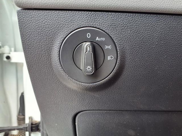 Used 2023 Volkswagen Taos SE w/ Black Wheel Package image 25