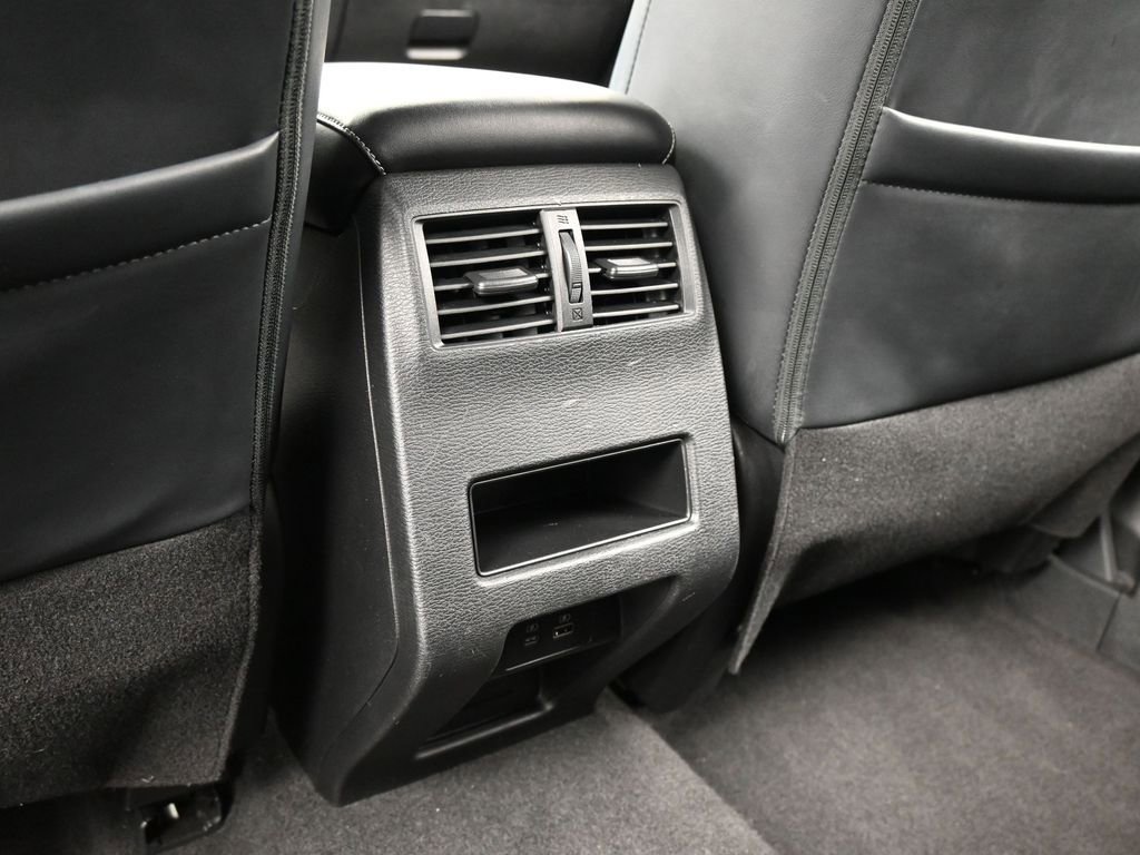 Used 2022 Mitsubishi Outlander SE image 40