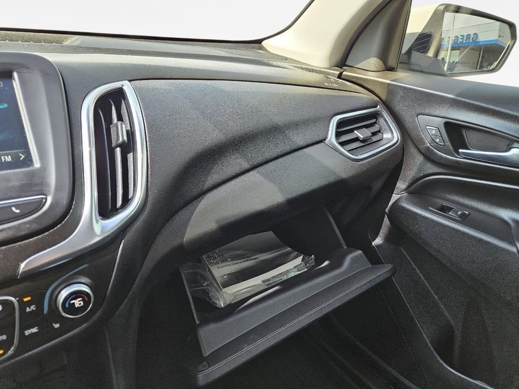 Used 2018 Chevrolet Equinox LT image 17