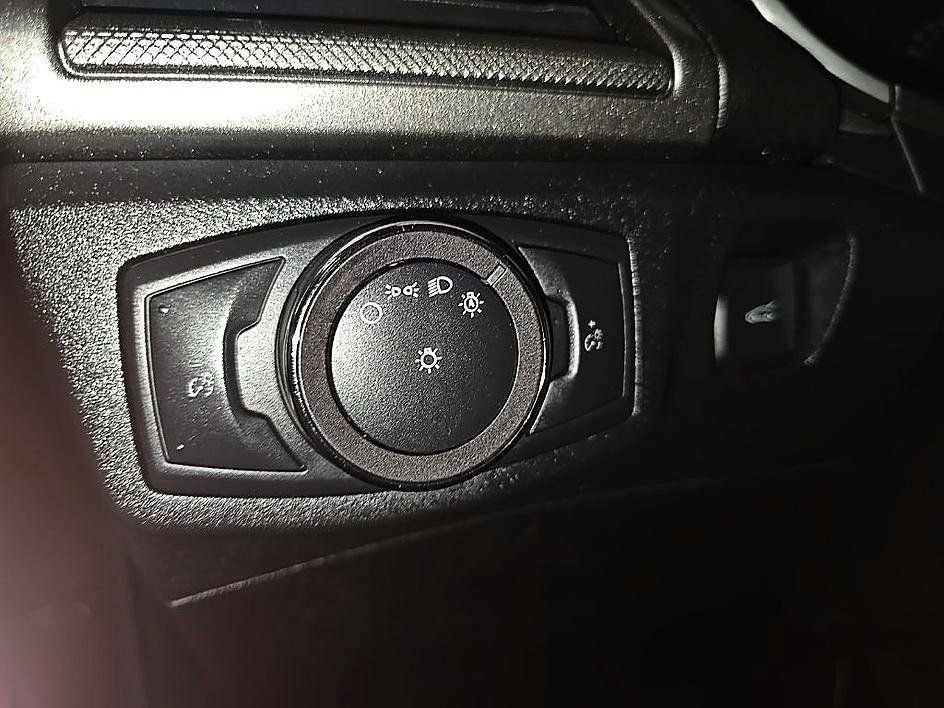 Used 2019 Ford Fusion S image 16