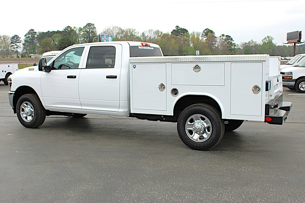 Used 2026 RAM 3500 Tradesman w/ Chrome Appearance Group A image 5