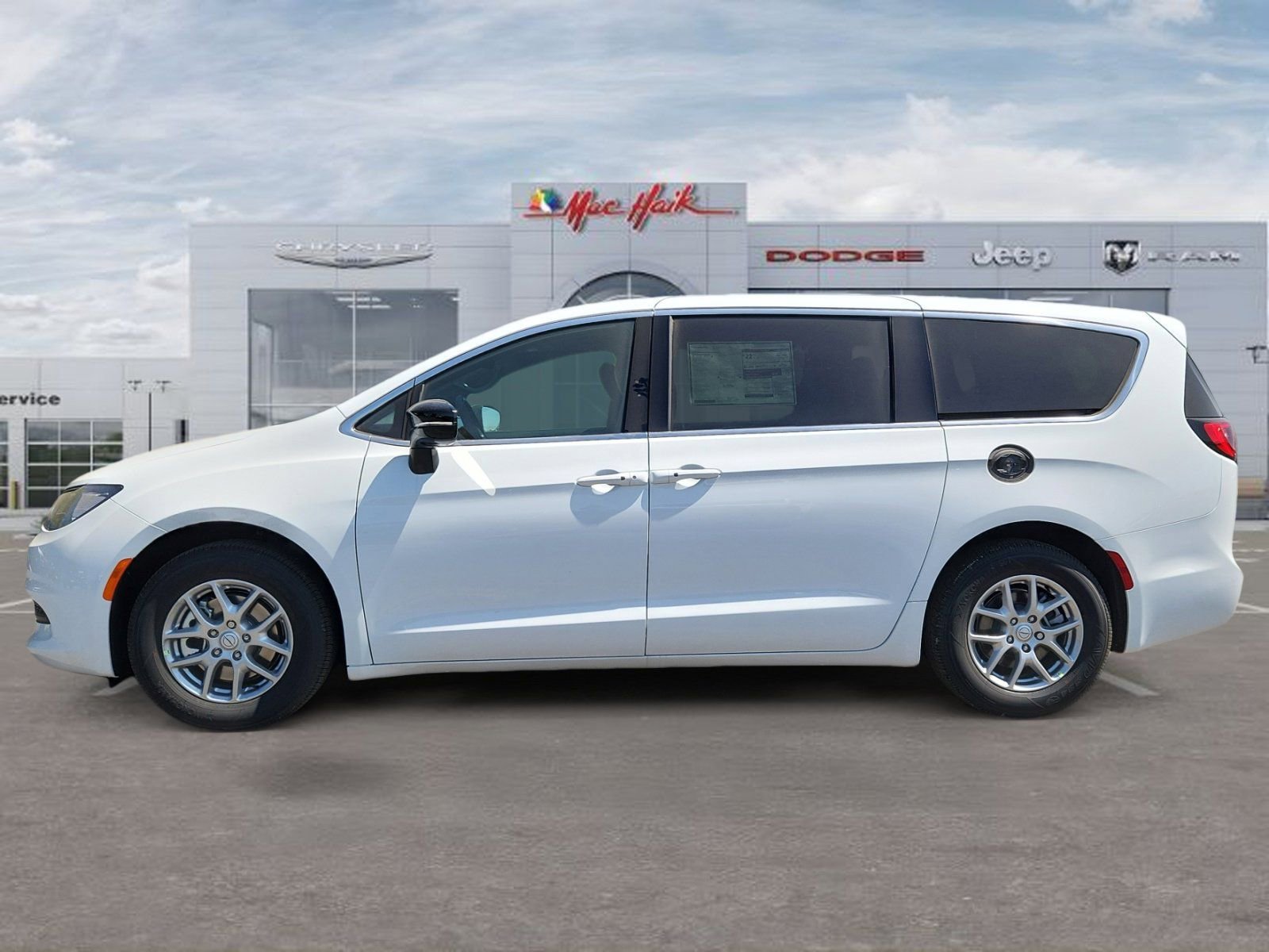 New 2026 Chrysler Voyager LX image 2