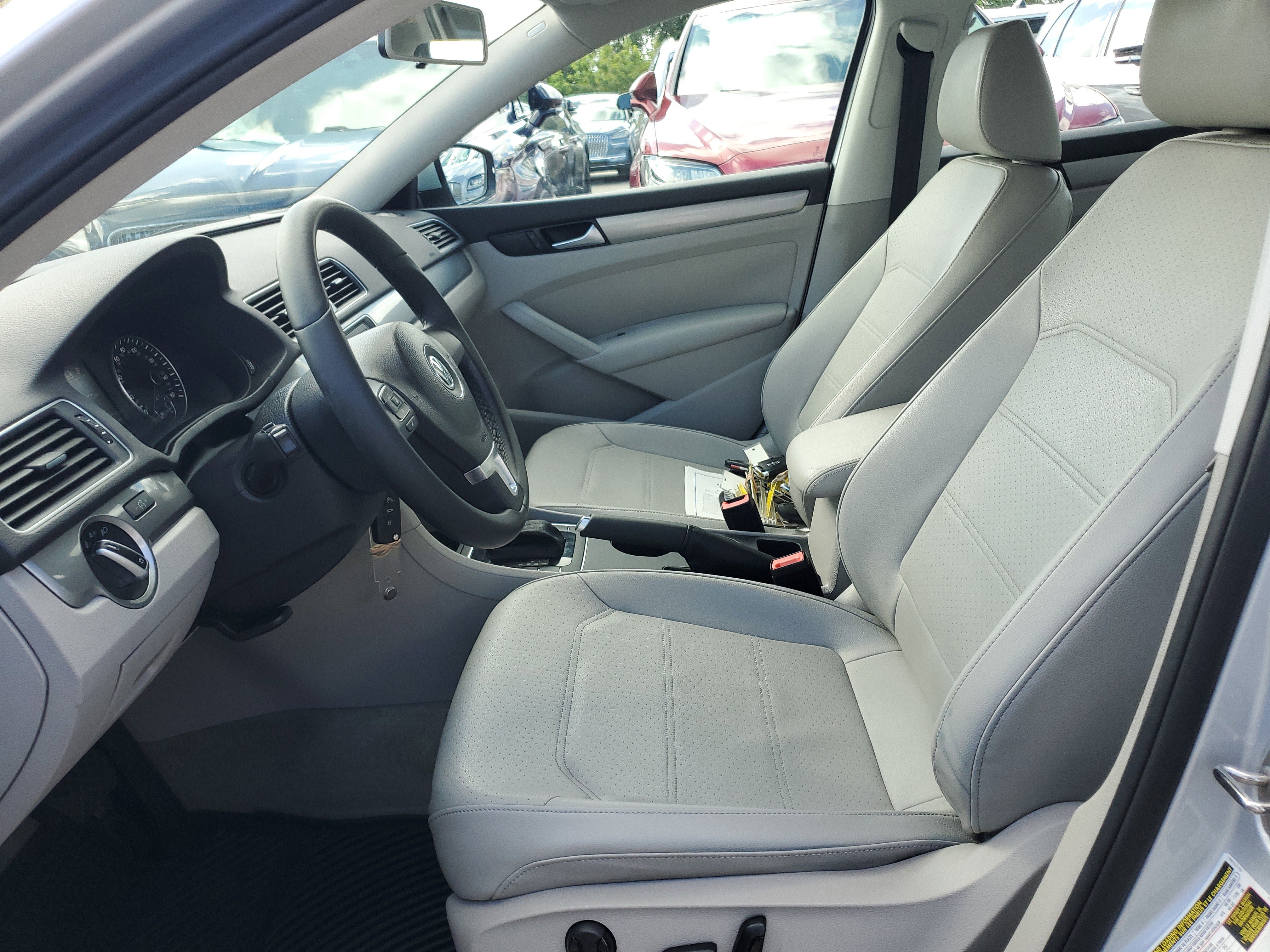 Used 2015 Volkswagen Passat 1.8T S image 12