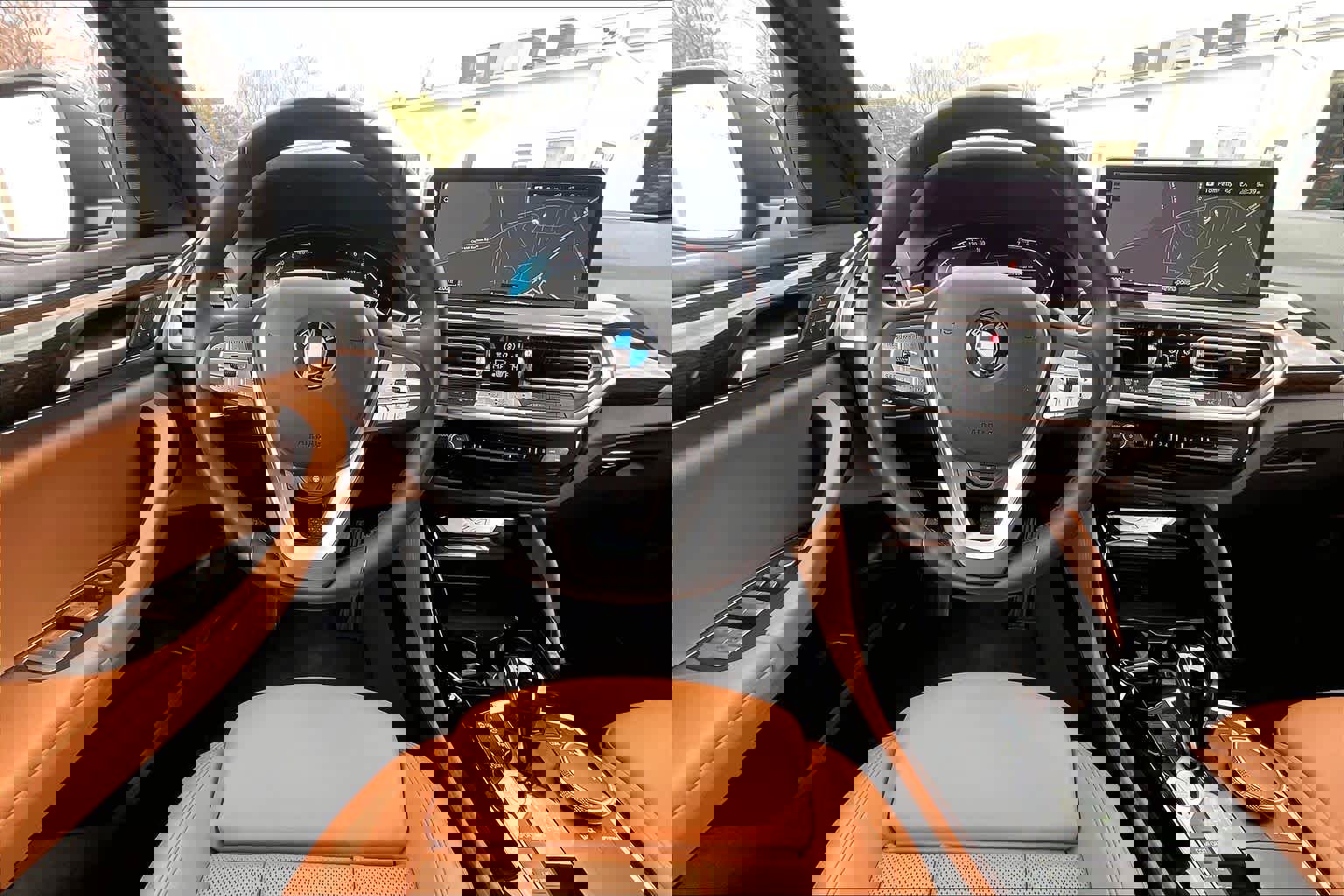 Used 2025 BMW X4 xDrive30i image 5