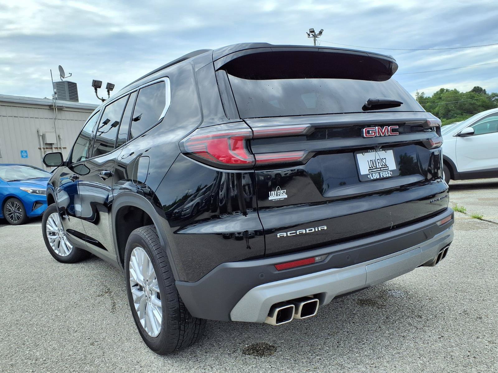 Used 2025 GMC Acadia Elevation w/ Elevation Premium Package FWD image 32