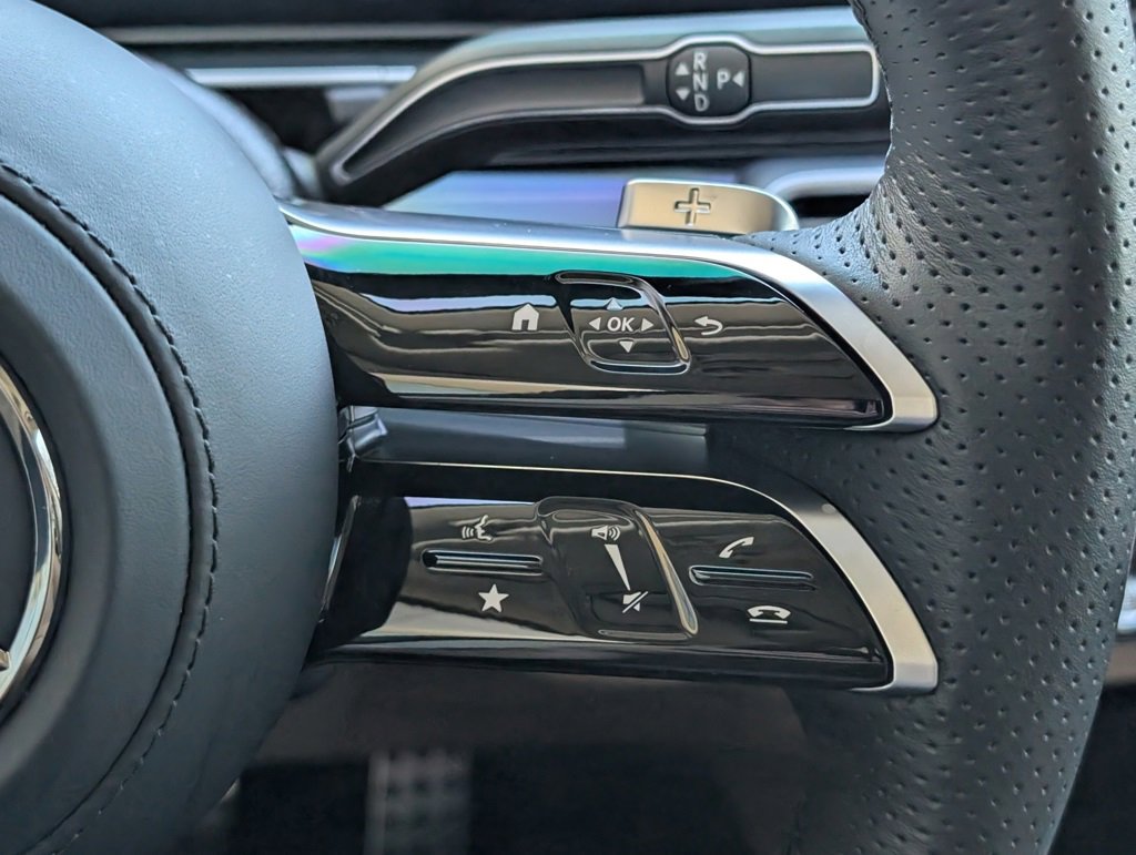 Used 2025 Mercedes-Benz GLS 450 4MATIC image 23