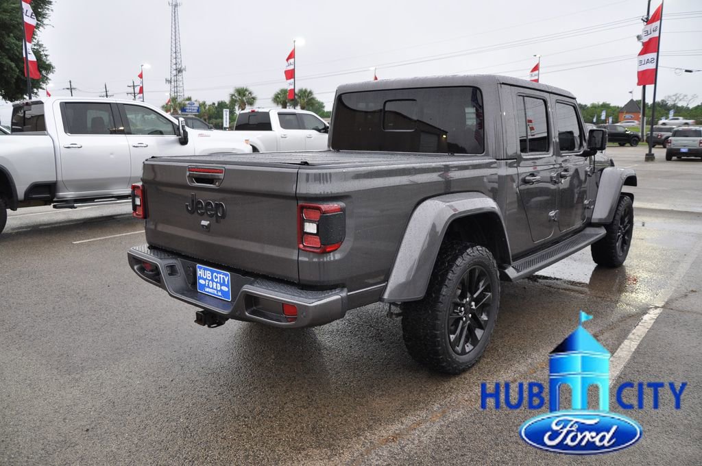 Used 2021 Jeep Gladiator Overland AWD/4WD image 5