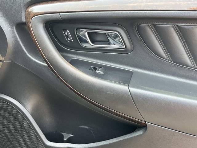Used 2019 Ford Taurus Limited FWD image 22