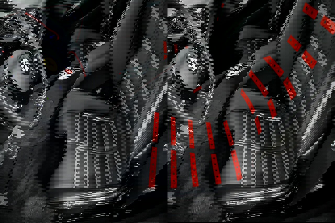 Used 2023 Ferrari SF90 Stradale image 23