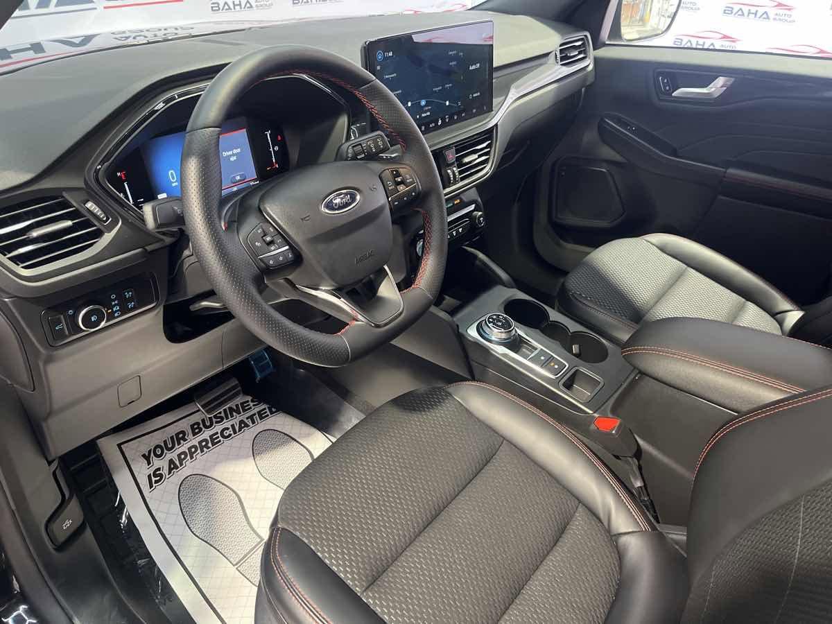 Used 2024 Ford Escape ST-Line Select w/ Tech Pack #1 AWD/4WD image 25