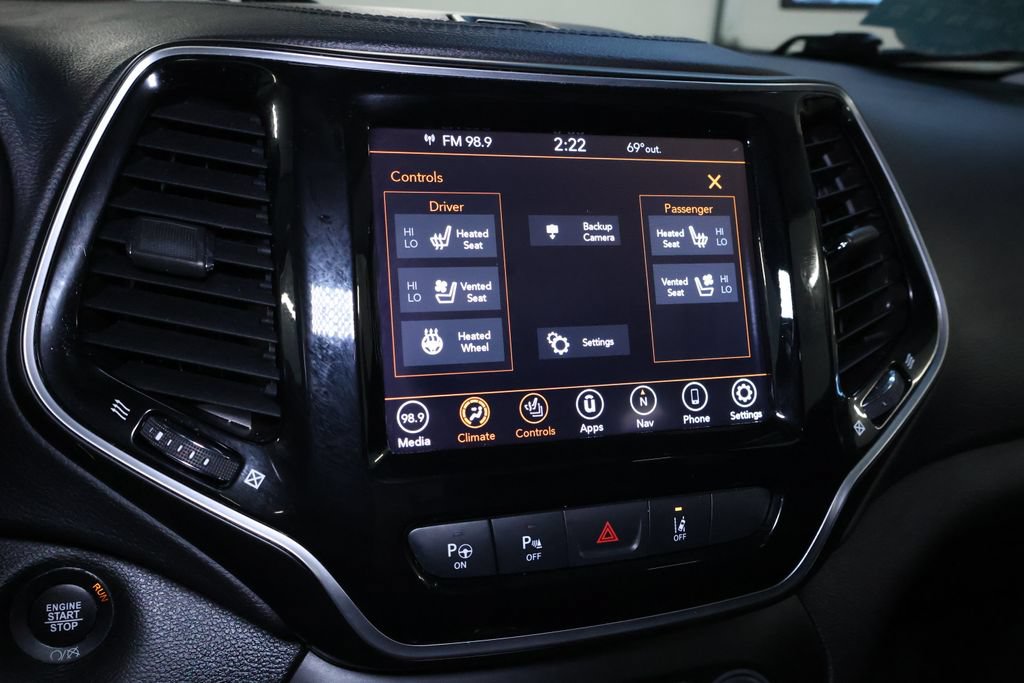 Used 2021 Jeep Cherokee Limited w/ Elite Package AWD/4WD image 34
