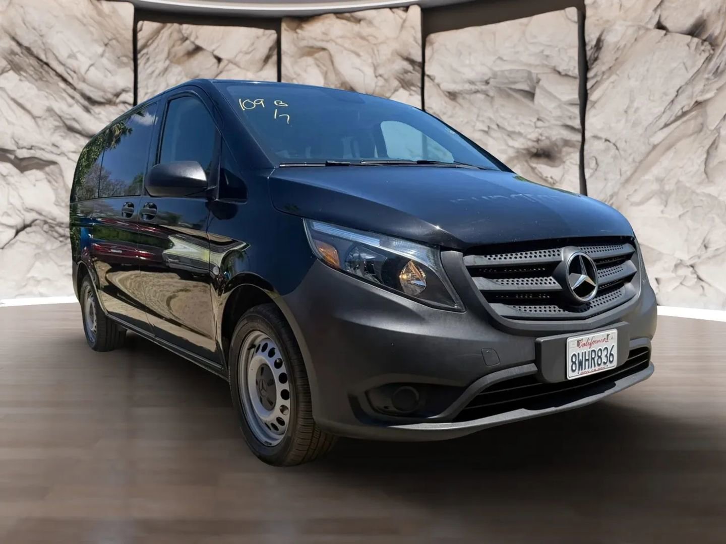 Used 2019 Mercedes-Benz Metris Passenger image 3