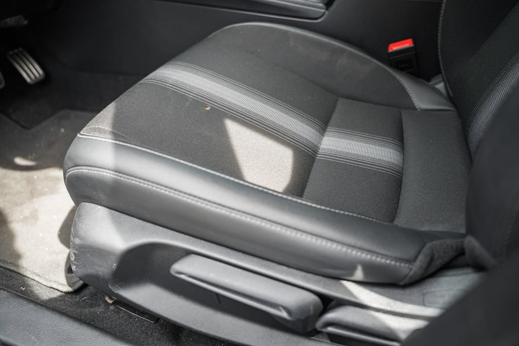 Used 2025 Honda Civic Sport image 31