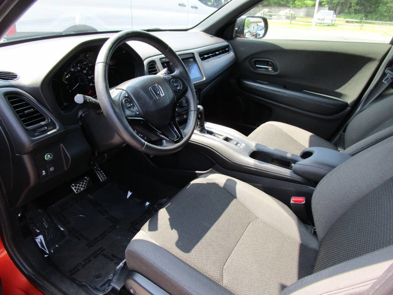 Used 2019 Honda HR-V Sport image 6