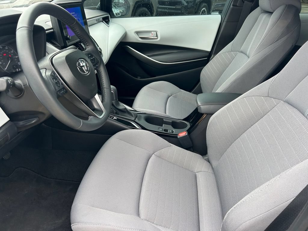 Used 2025 Toyota Corolla SE FWD image 11