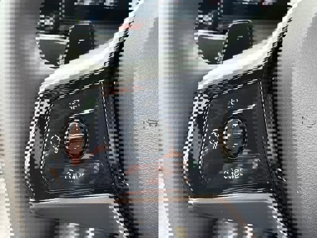 Used 2026 BMW 530i xDrive image 23