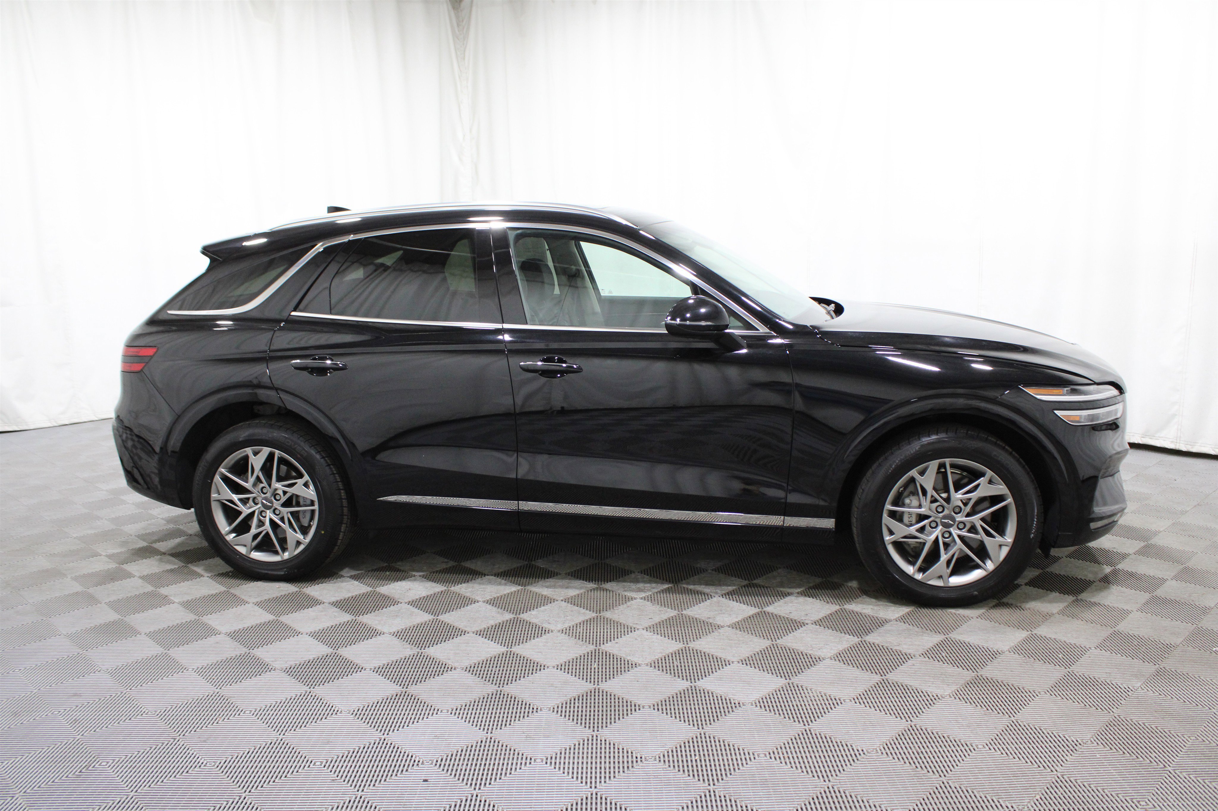 Used 2024 Genesis GV70 2.5T w/ Select Package image 31