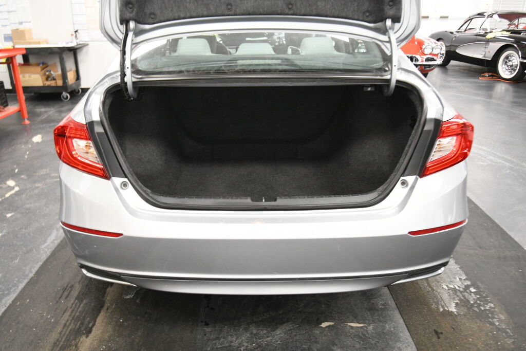 Used 2019 Honda Accord LX image 22