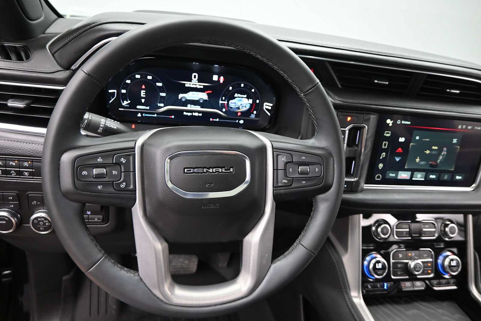 Used 2023 GMC Yukon XL Denali w/ Max Trailering Package AWD/4WD image 22