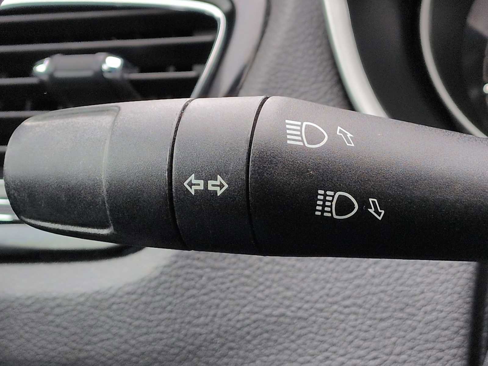 Used 2020 Jeep Compass Limited image 27