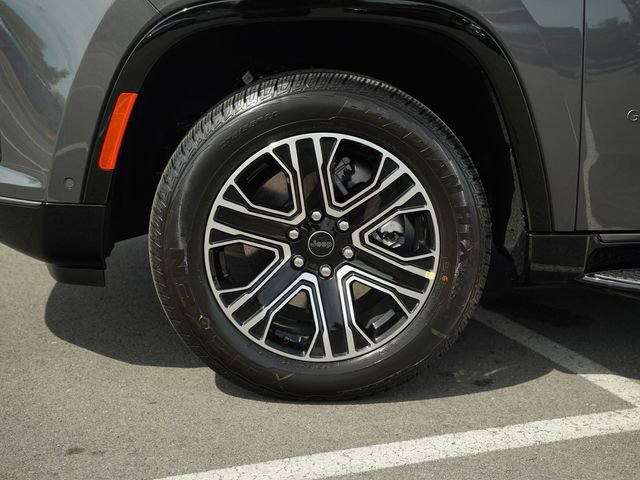 New 2026 Jeep Grand Wagoneer 4WD w/ Premium Group I image 9