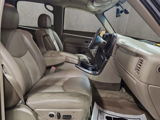 Used 2003 GMC Yukon XL Denali image 19