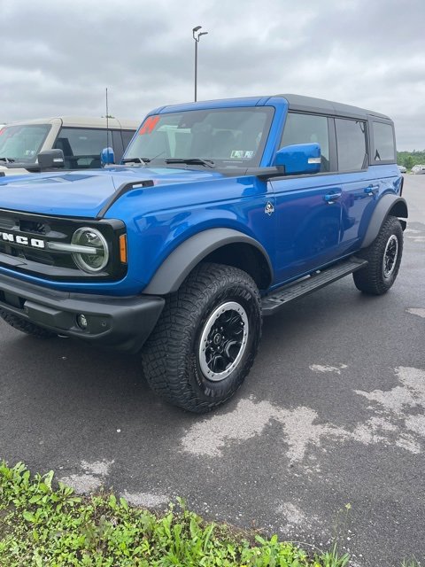 New 2024 Ford Bronco Outer Banks w/ Sasquatch Package