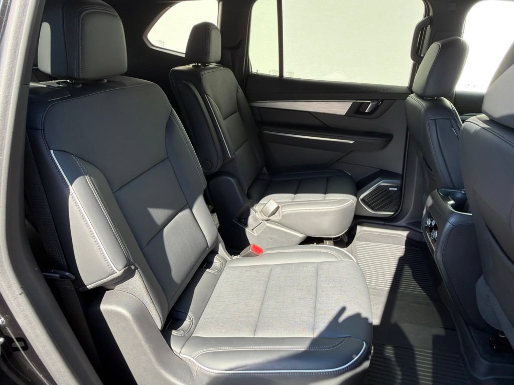 Used 2025 Buick Enclave Preferred w/ LPO, Floor Liner Package FWD image 25