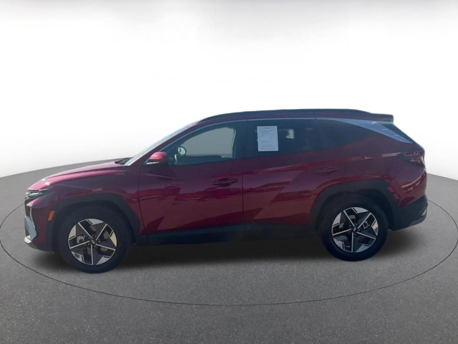 Used 2025 Hyundai Tucson SEL FWD image 9