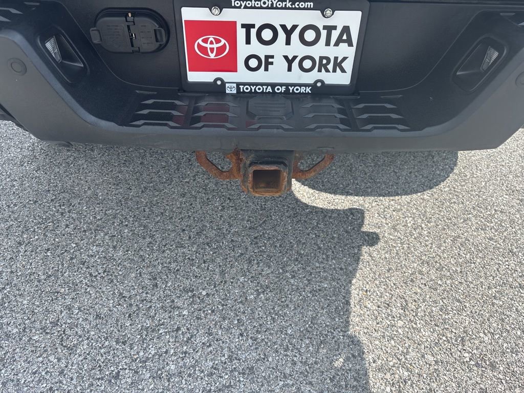 Used 2020 Toyota Tacoma TRD Off-Road w/ Technology Package AWD/4WD image 5