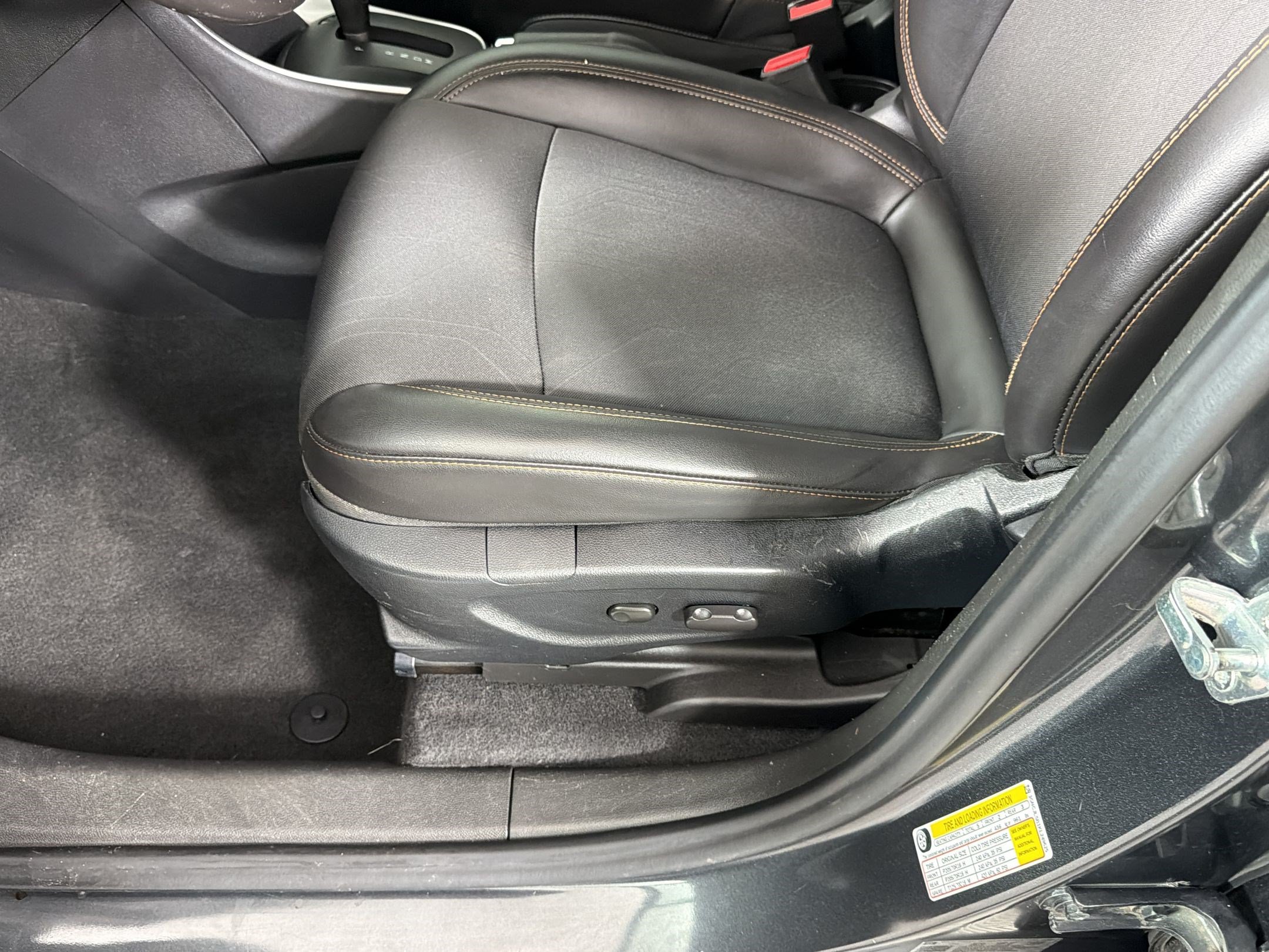 Used 2019 Chevrolet Trax LT w/ LT Convenience Package FWD image 14