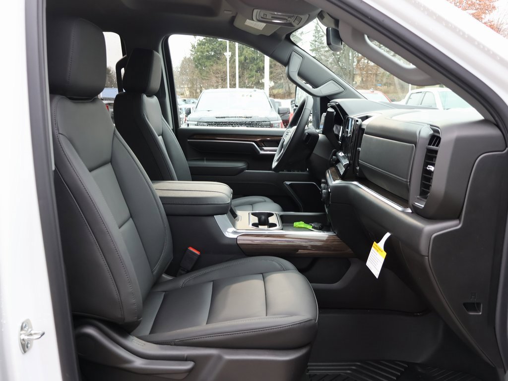 New 2026 Chevrolet Silverado 3500 LT w/ Trail Boss Package image 44